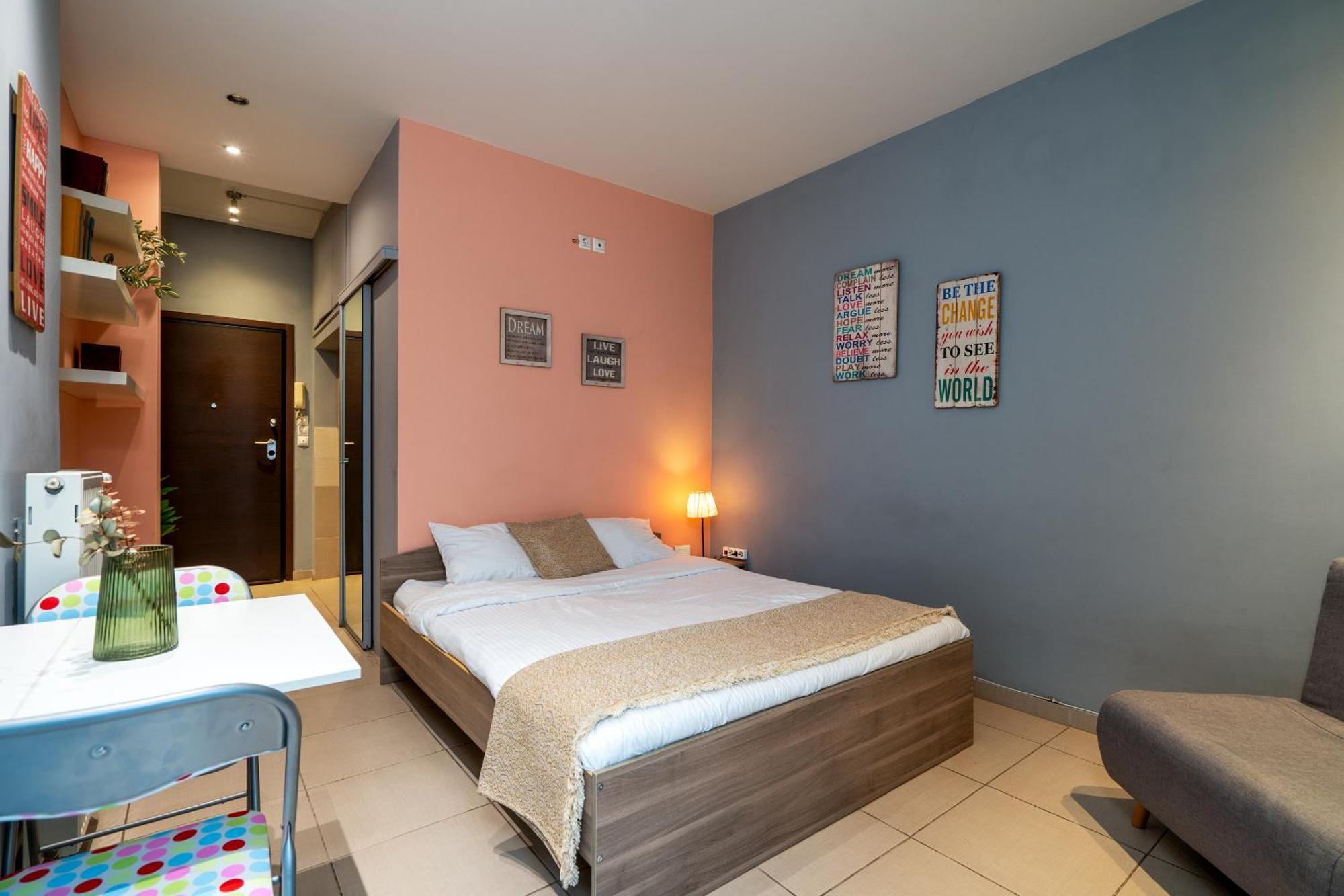 Ideally Located In Atenas